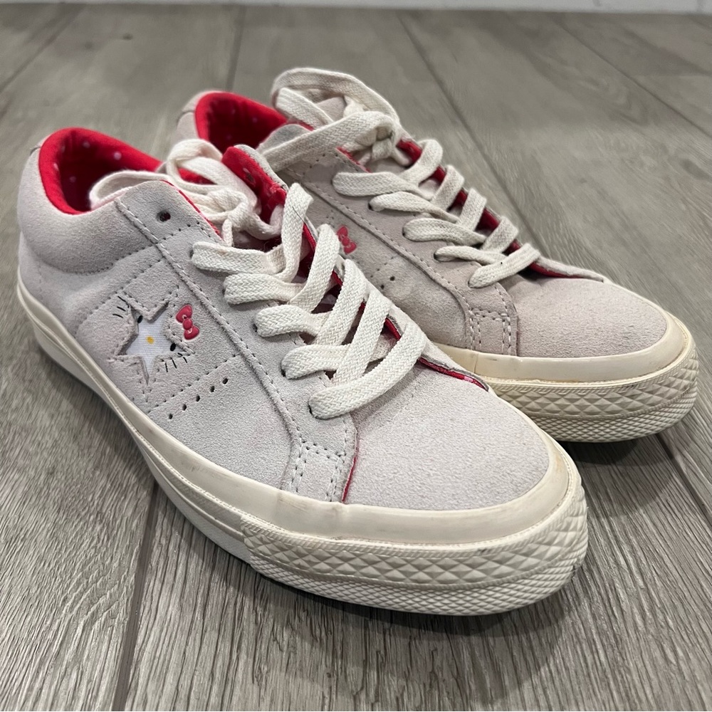 Converse Hello Kitty One Star Grey Suede Low Tops